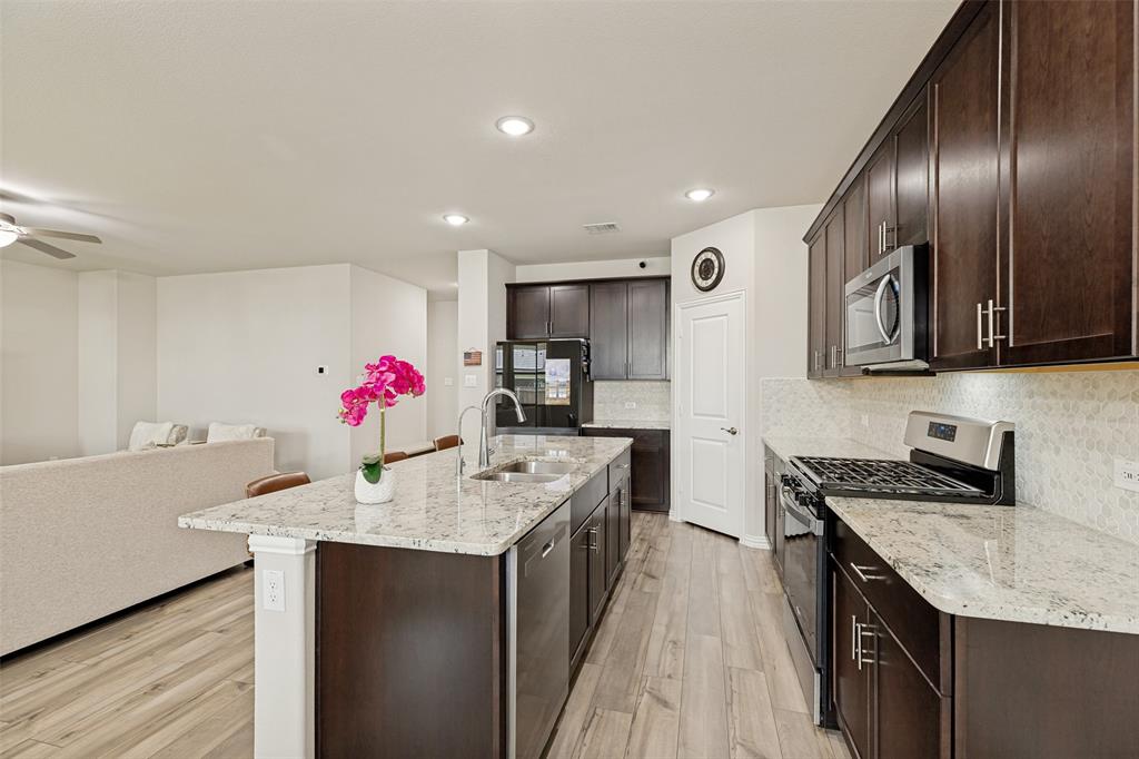 1209 Kirkdale Drive Property Photo 11