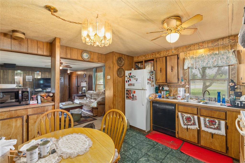4500 Lake Shore Drive Property Photo 11
