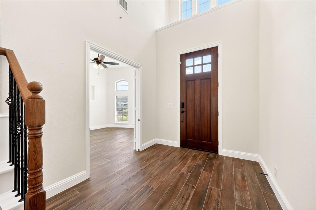 2120 Spyglass Drive Property Photo 6