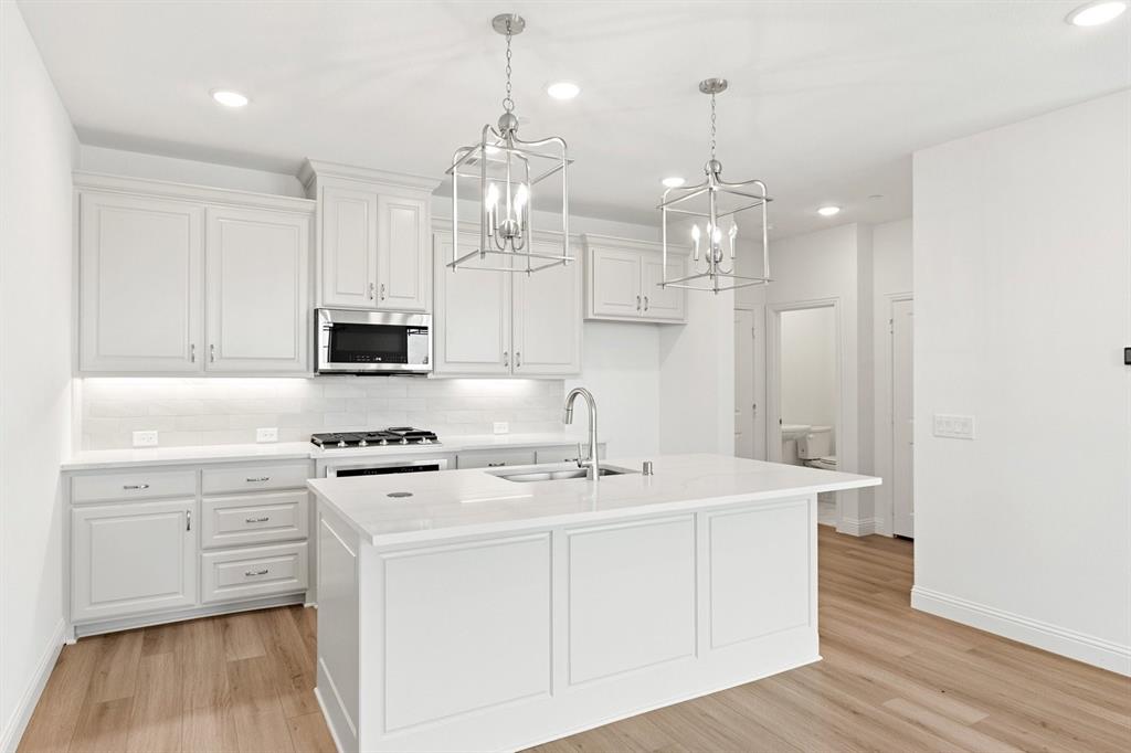 2880 Enfield Property Photo 15