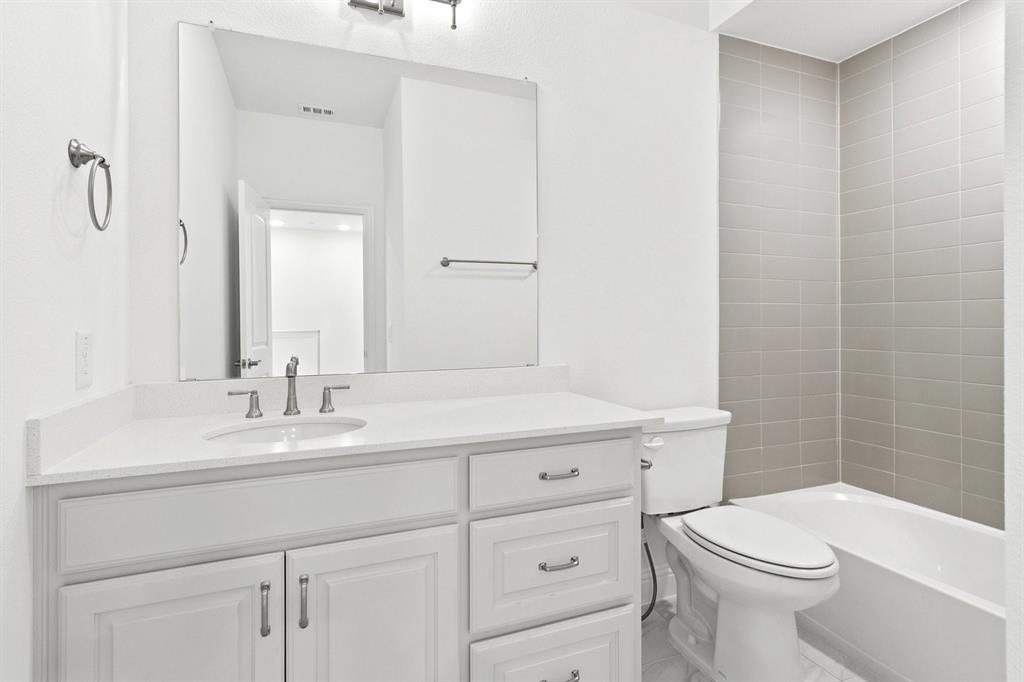 2880 Enfield Property Photo 34