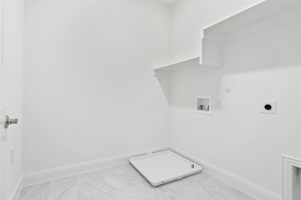2880 Enfield Property Photo 38