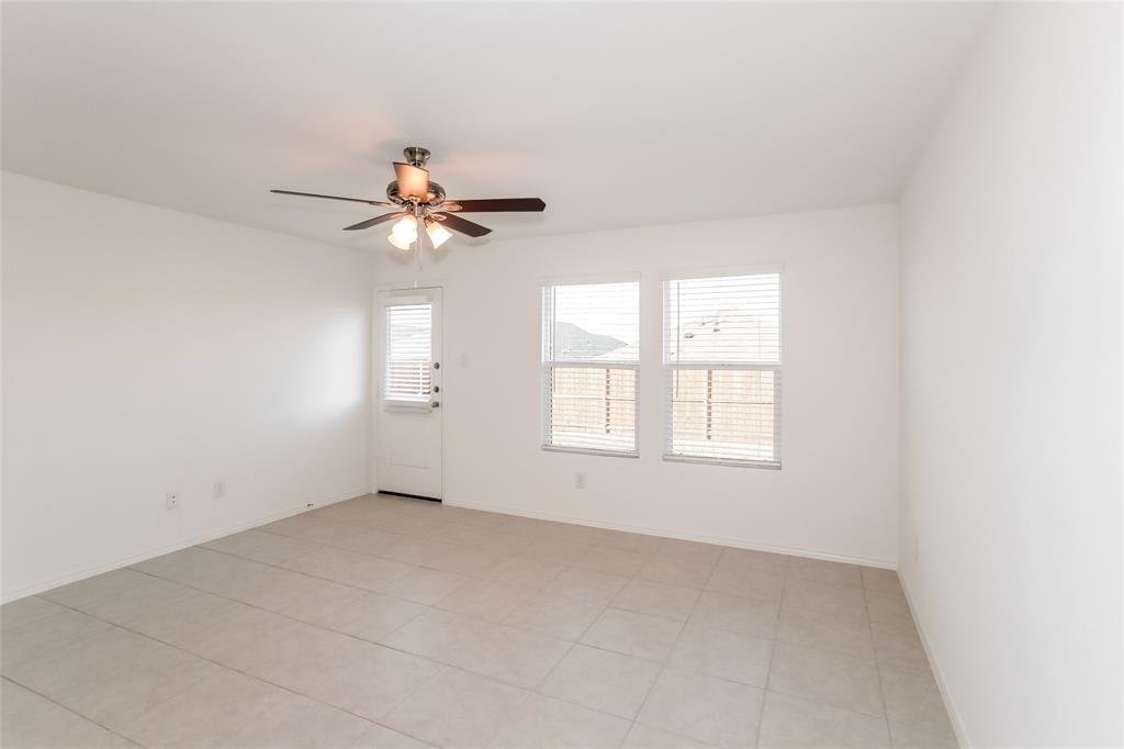 5720 Rockrose Lane Property Photo 3