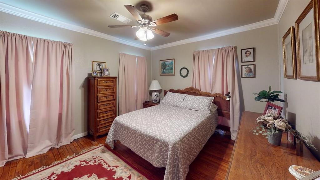 1701 S High Property Photo 7