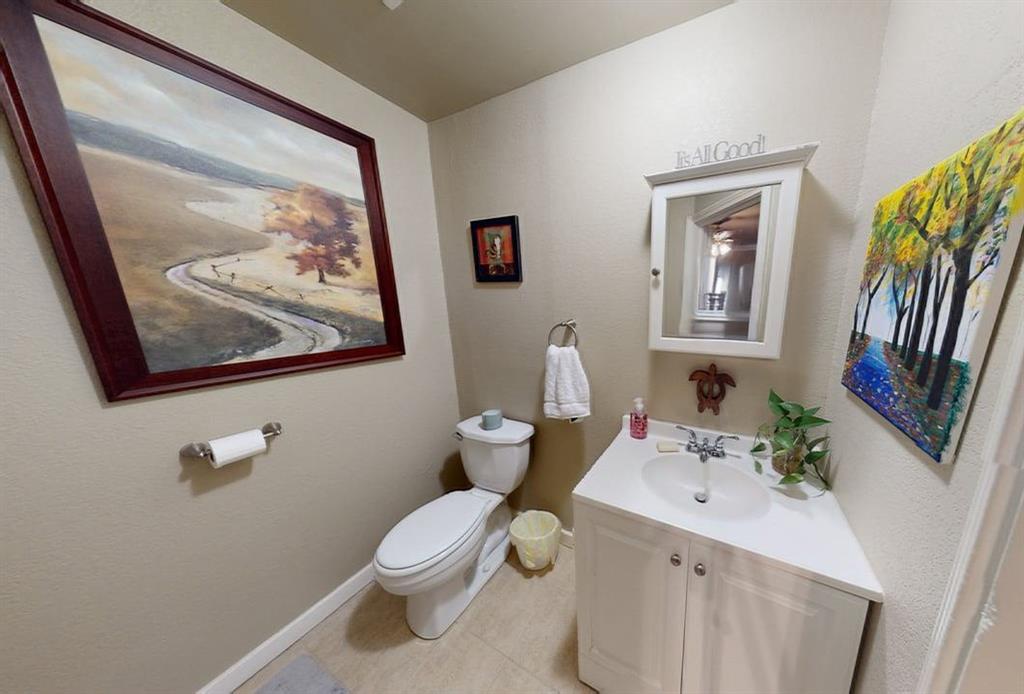 1701 S High Property Photo 16