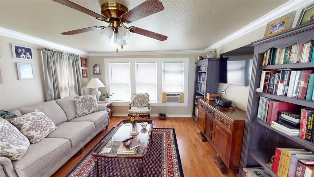 1701 S High Property Photo 18