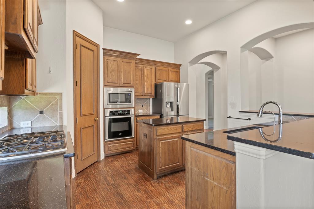 6811 San Fernando Property Photo 9