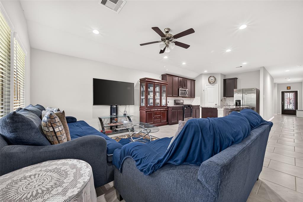 18307 Arcola Bay Lane Property Photo 6