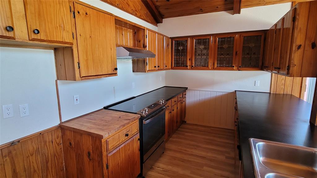 1334 Paris Drive Property Photo 6