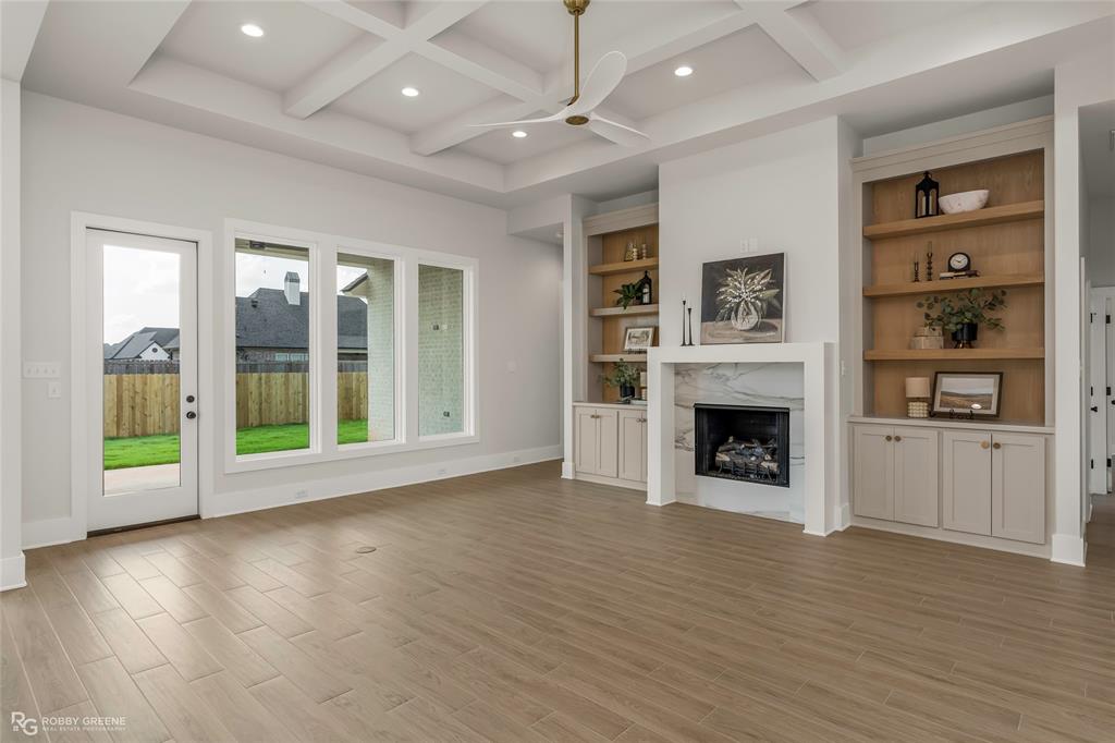 612 Danube Circle Property Photo 2
