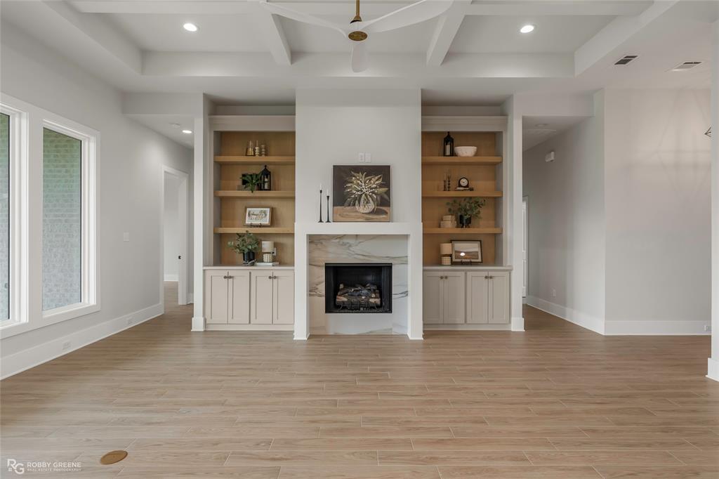 612 Danube Circle Property Photo 3