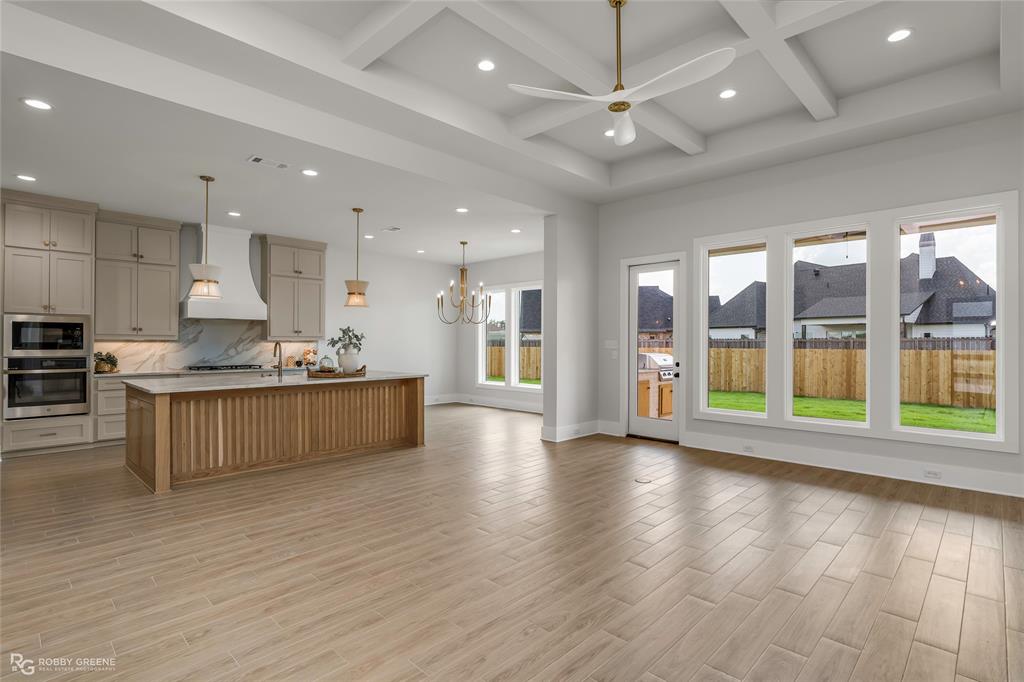 612 Danube Circle Property Photo 6