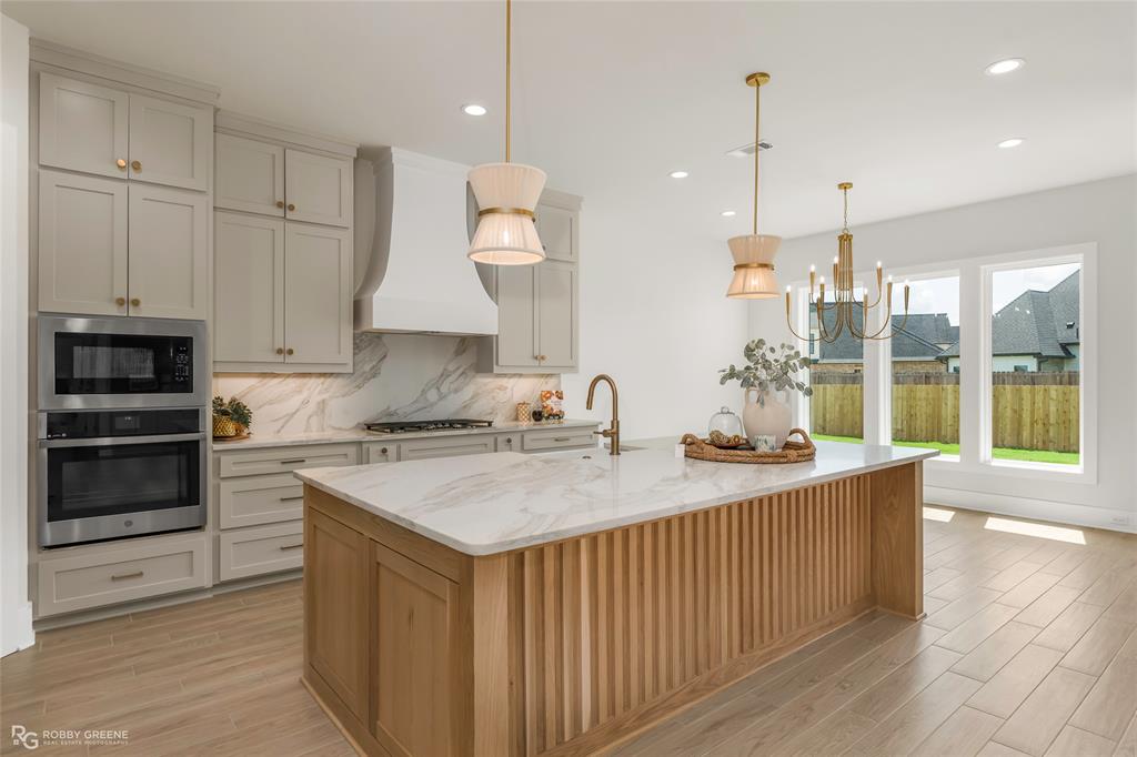 612 Danube Circle Property Photo 9