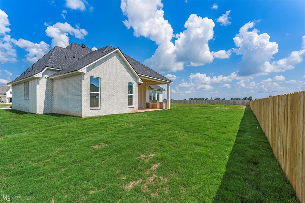 612 Danube Circle Property Photo 33