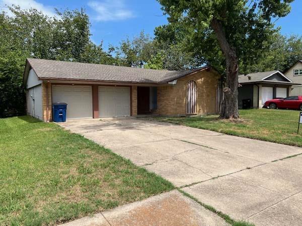 806 Phillips Drive Property Photo 2