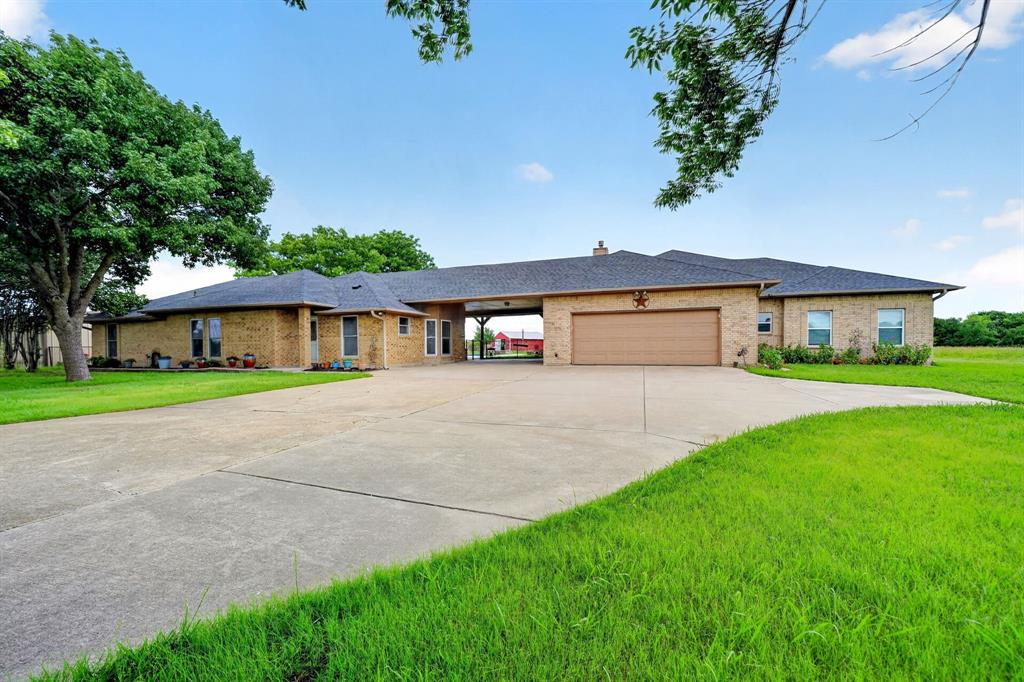 16810 Valley View Property Photo 1