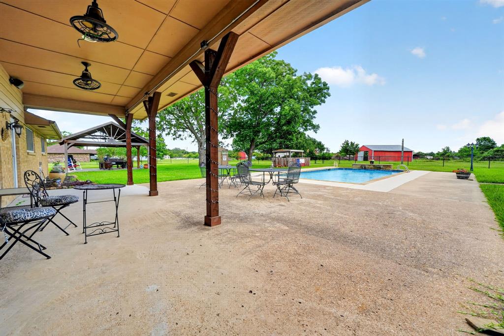 16810 Valley View Property Photo 19