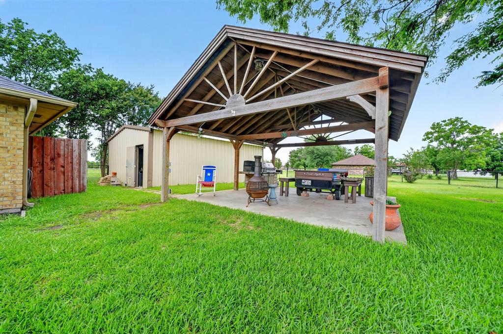 16810 Valley View Property Photo 22