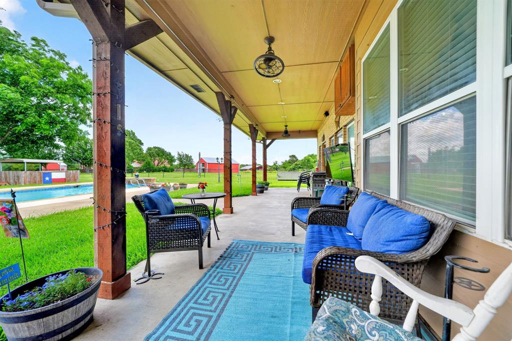 16810 Valley View Property Photo 23
