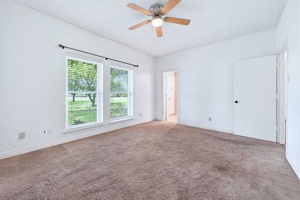 16810 Valley View Property Photo 36