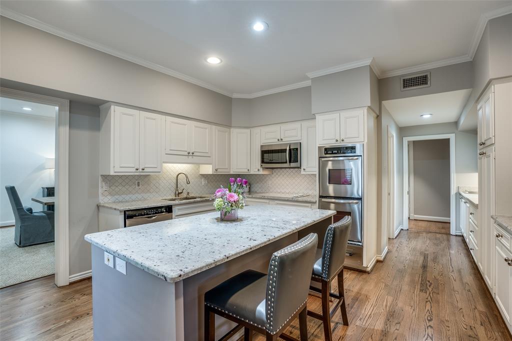 4309 University Boulevard Property Photo 12