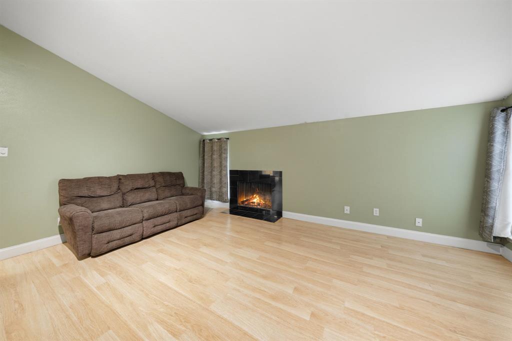 12824 Midway Road 2136 Property Photo 3
