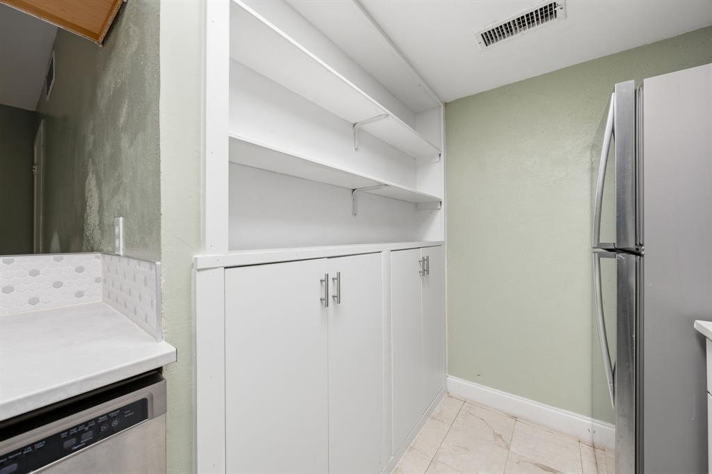 12824 Midway Road 2136 Property Photo 17