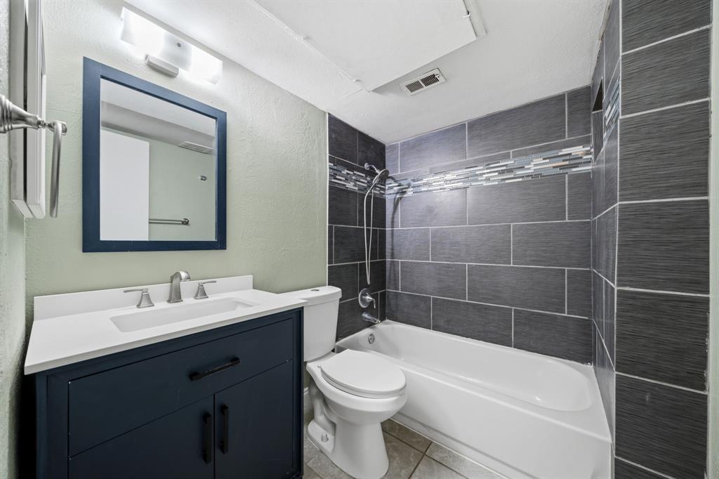 12824 Midway Road 2136 Property Photo 25
