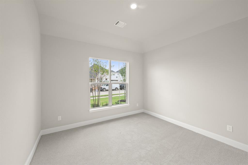 241 Pine Leaf Trail Property Photo 17