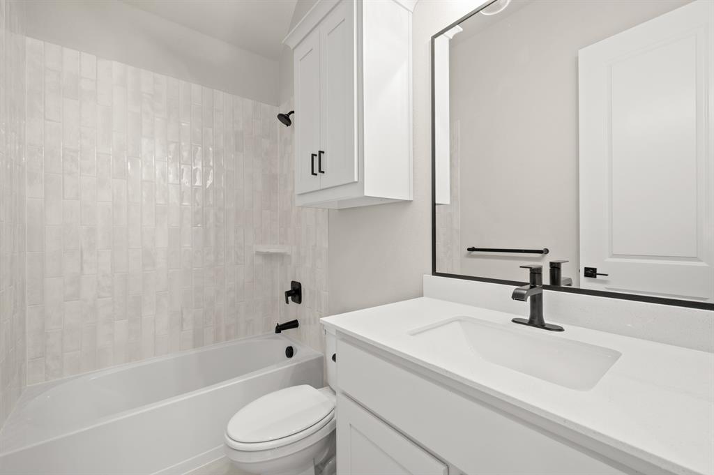 241 Pine Leaf Trail Property Photo 21
