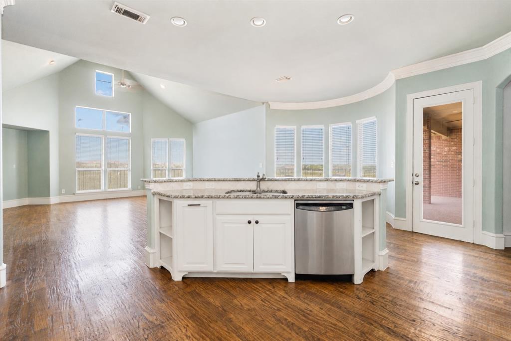 123 Ranch House Road Property Photo 4