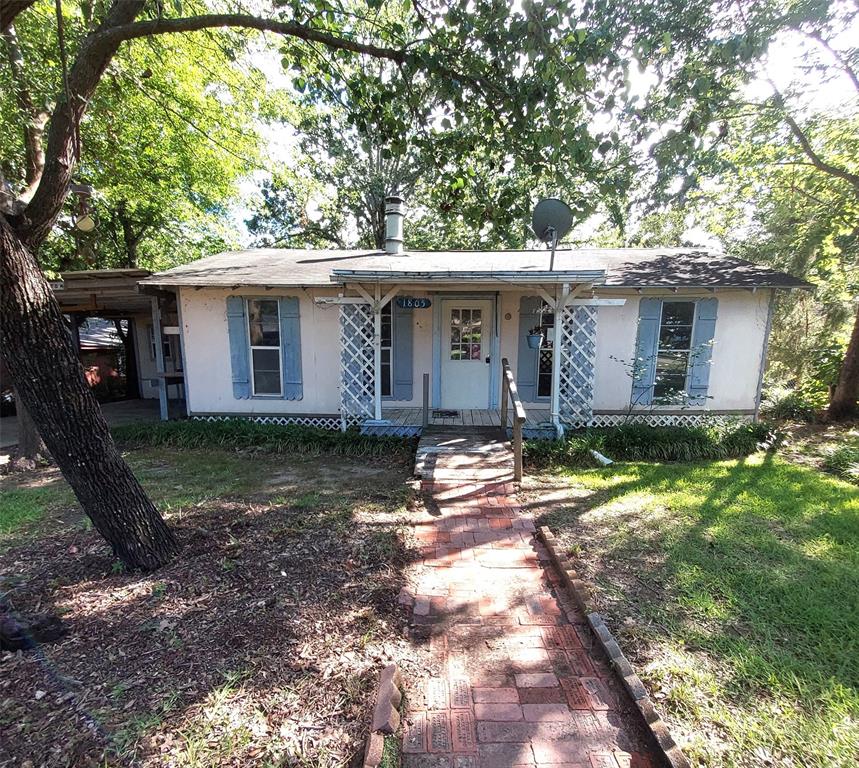 1805 Cherokee Trace Property Photo 3