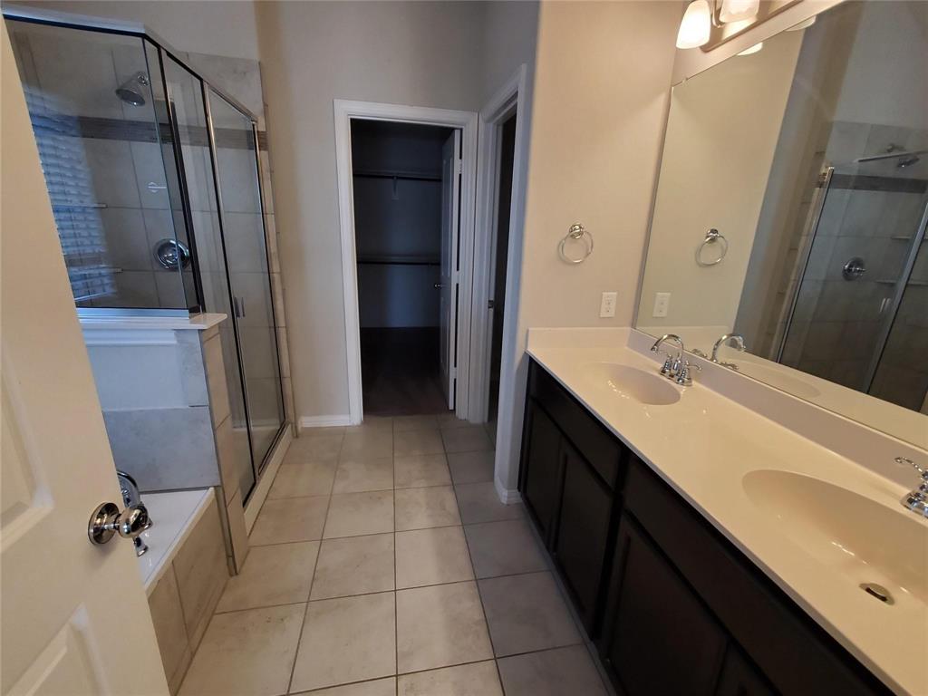 1913 Edgewater Drive Property Photo 10