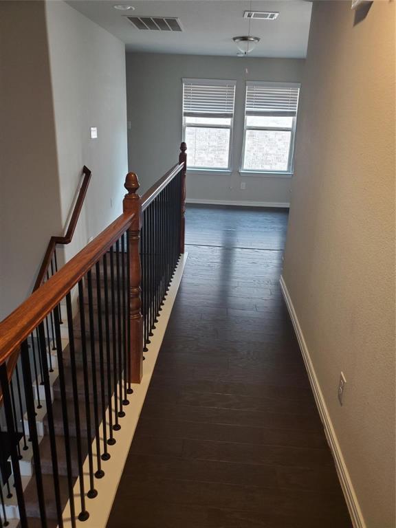1913 Edgewater Drive Property Photo 12