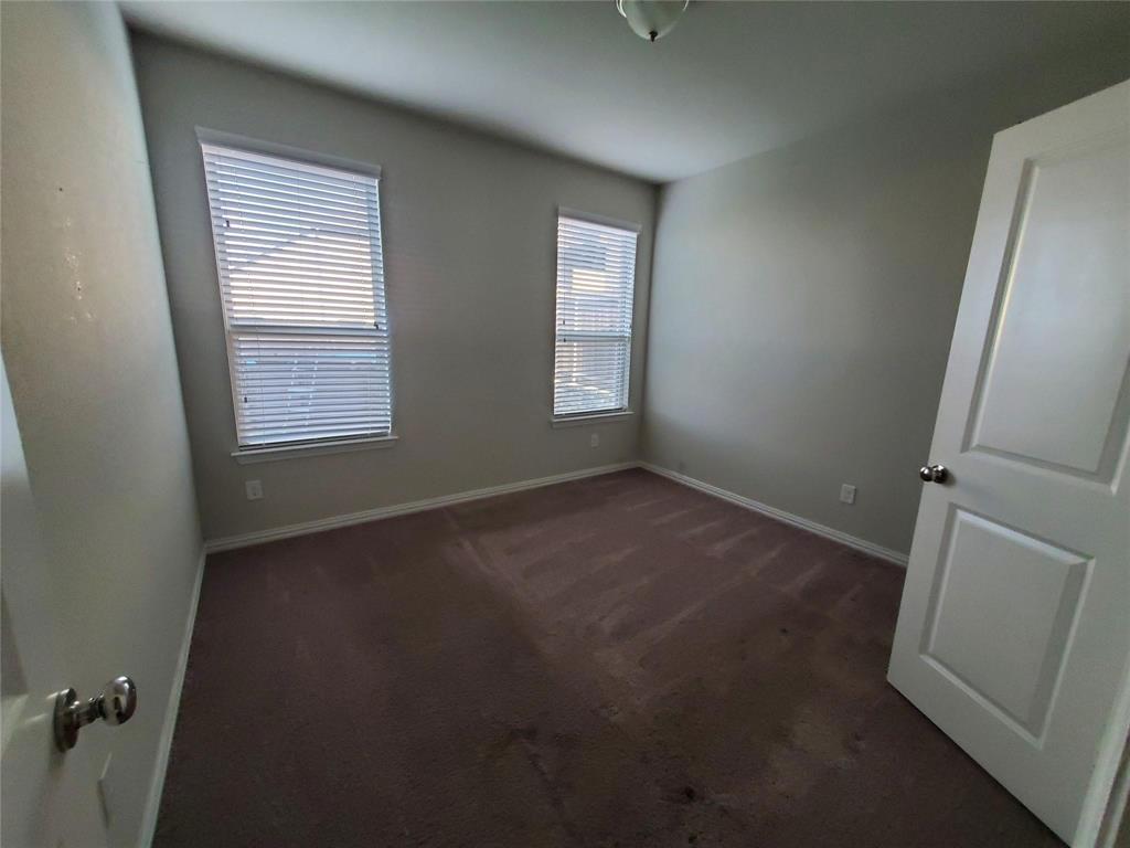 1913 Edgewater Drive Property Photo 16
