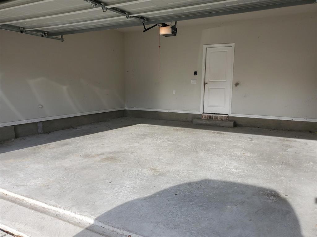1913 Edgewater Drive Property Photo 22