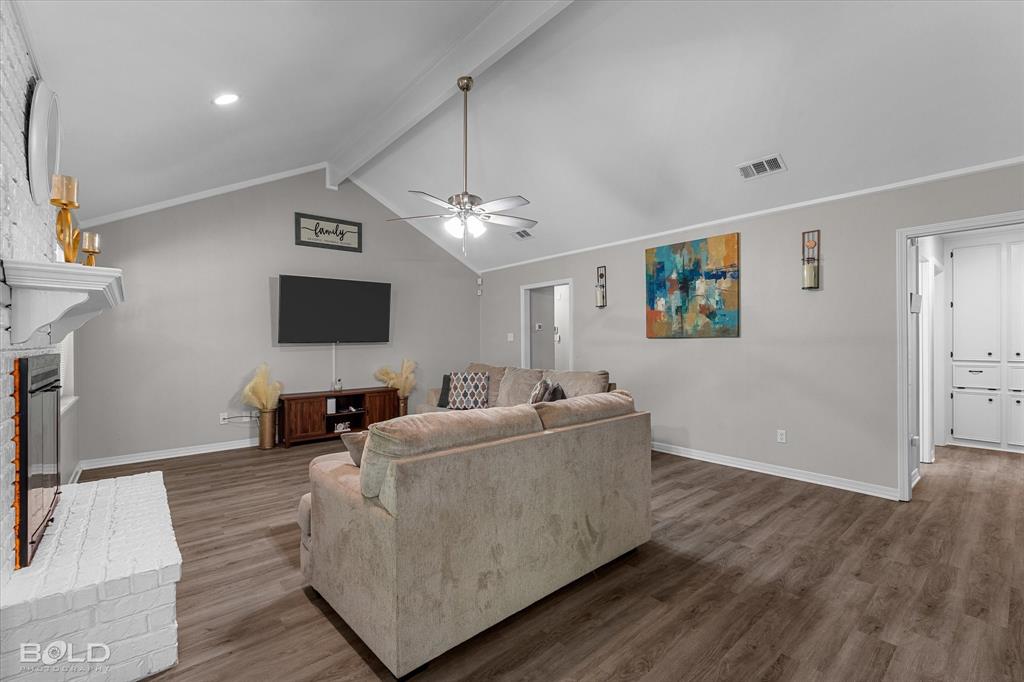 914 Edgefield Drive Property Photo 10