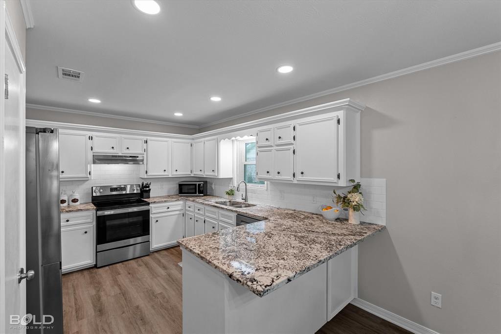914 Edgefield Drive Property Photo 15