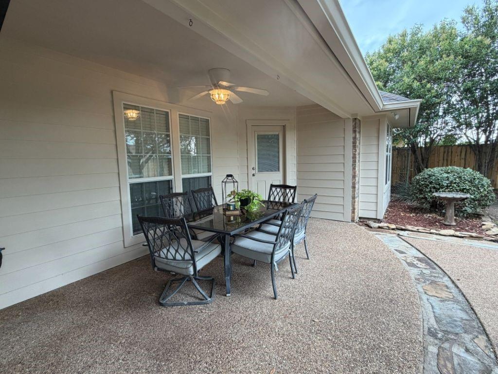 395 Hawkins Property Photo 5