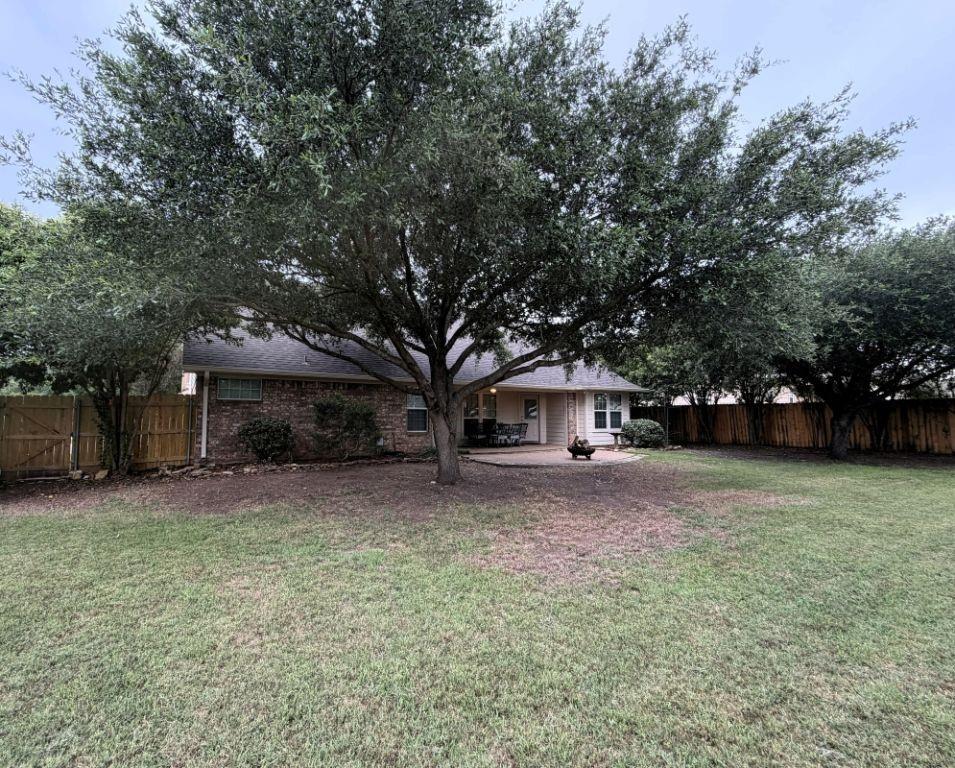 395 Hawkins Property Photo 6