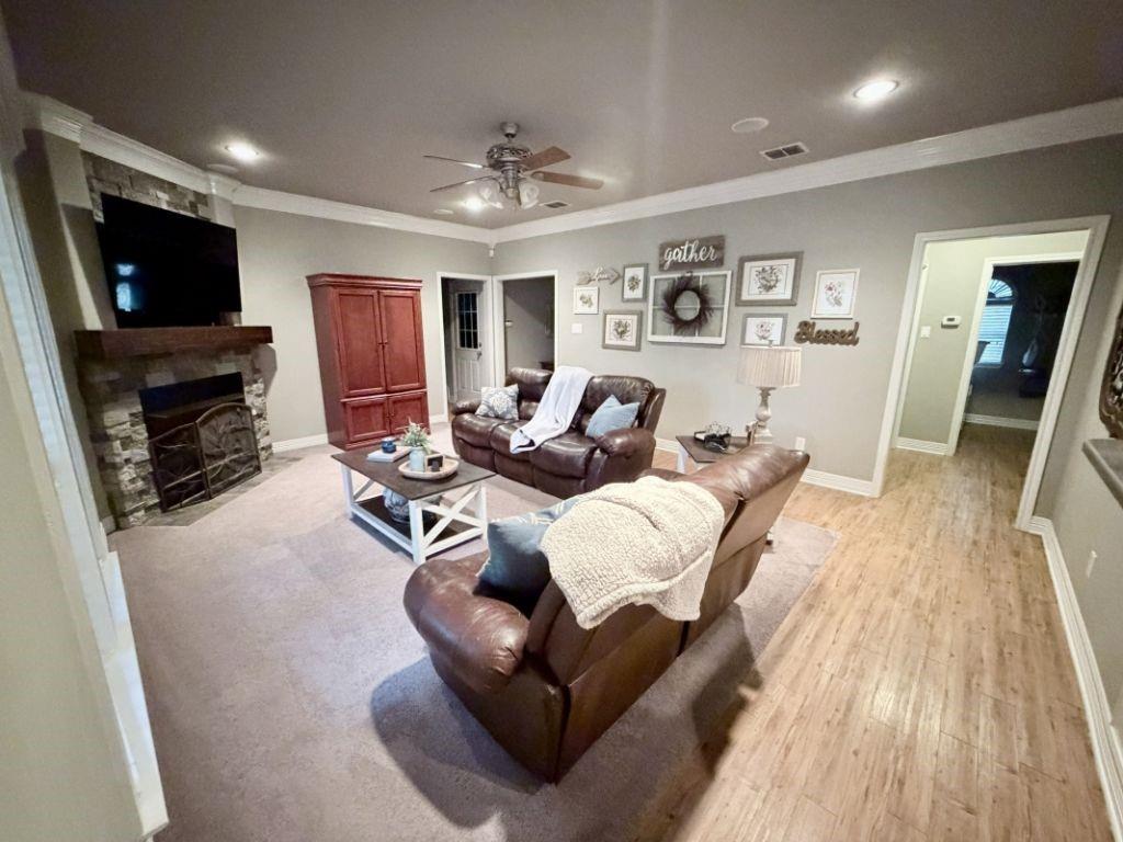 395 Hawkins Property Photo 10