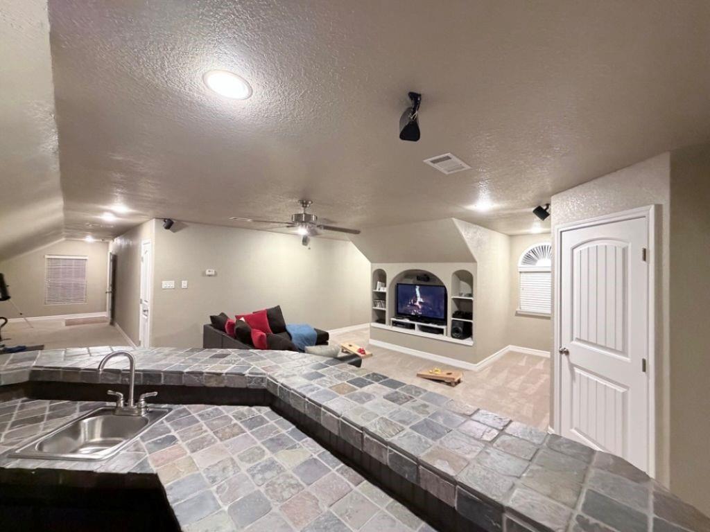 395 Hawkins Property Photo 27