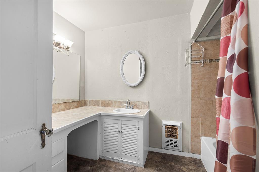 1211 N Harrison Avenue Property Photo 19