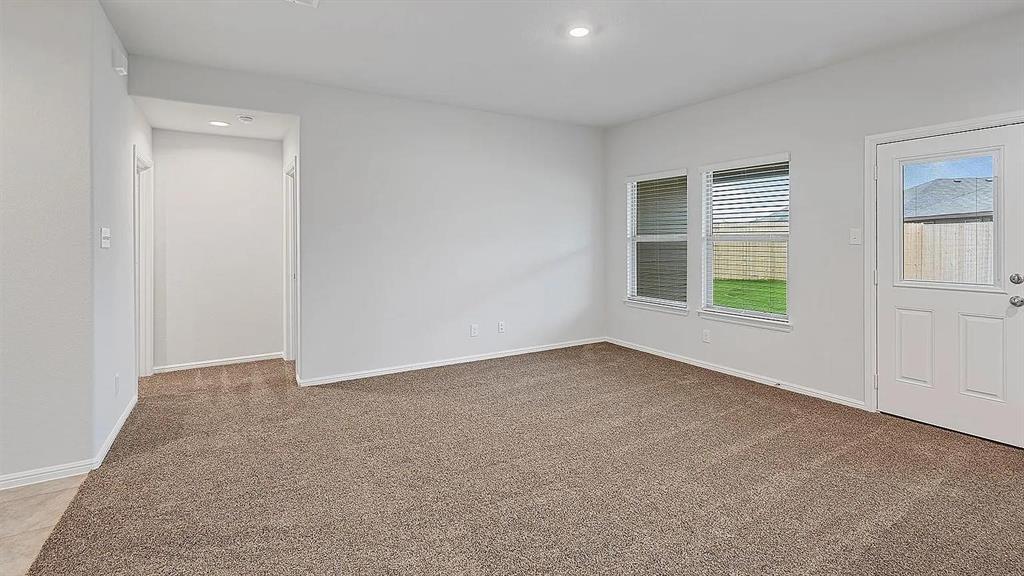 637 Cofer Way Property Photo 7