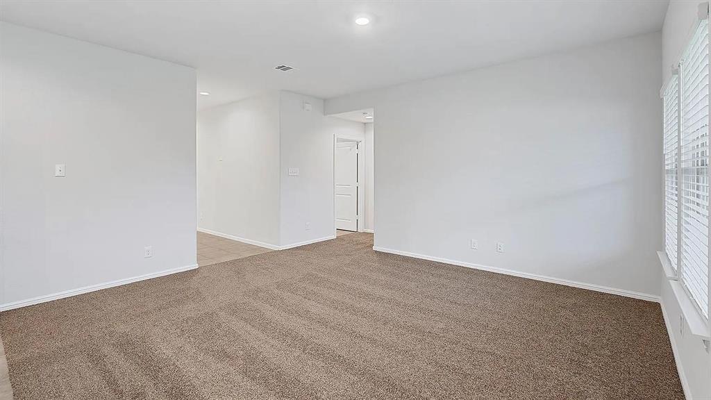 637 Cofer Way Property Photo 8