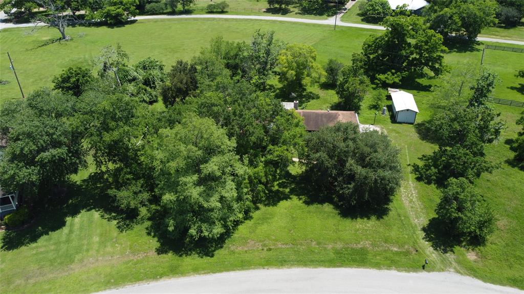 416 Fort Bend Drive Property Photo 2