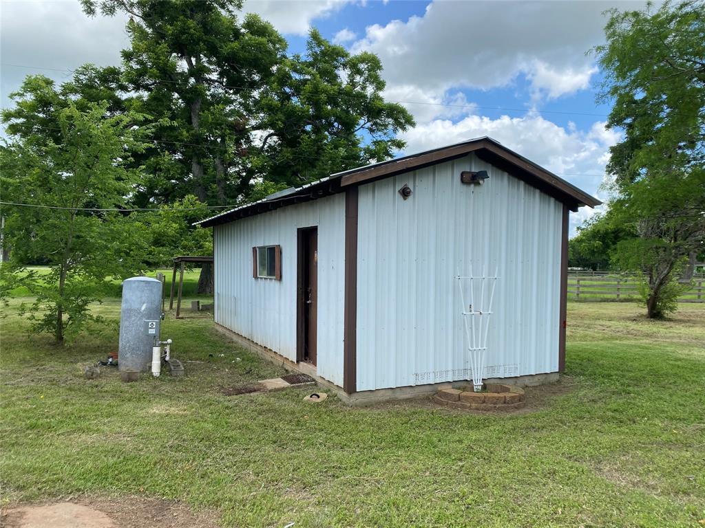 416 Fort Bend Drive Property Photo 13