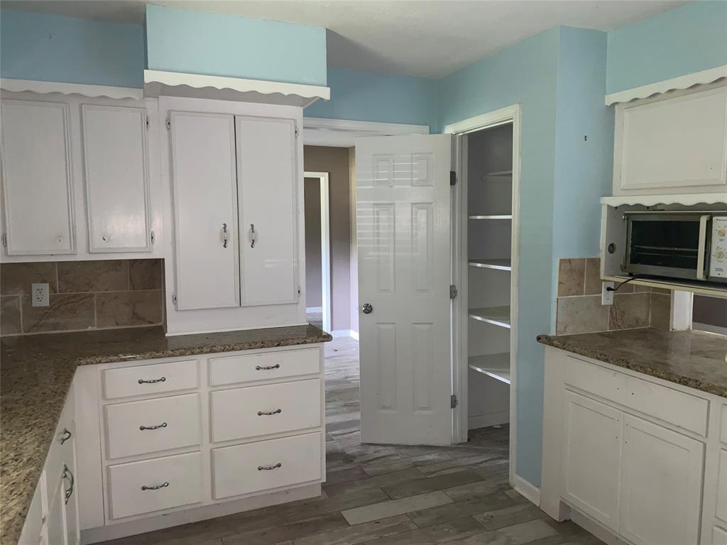 416 Fort Bend Drive Property Photo 17
