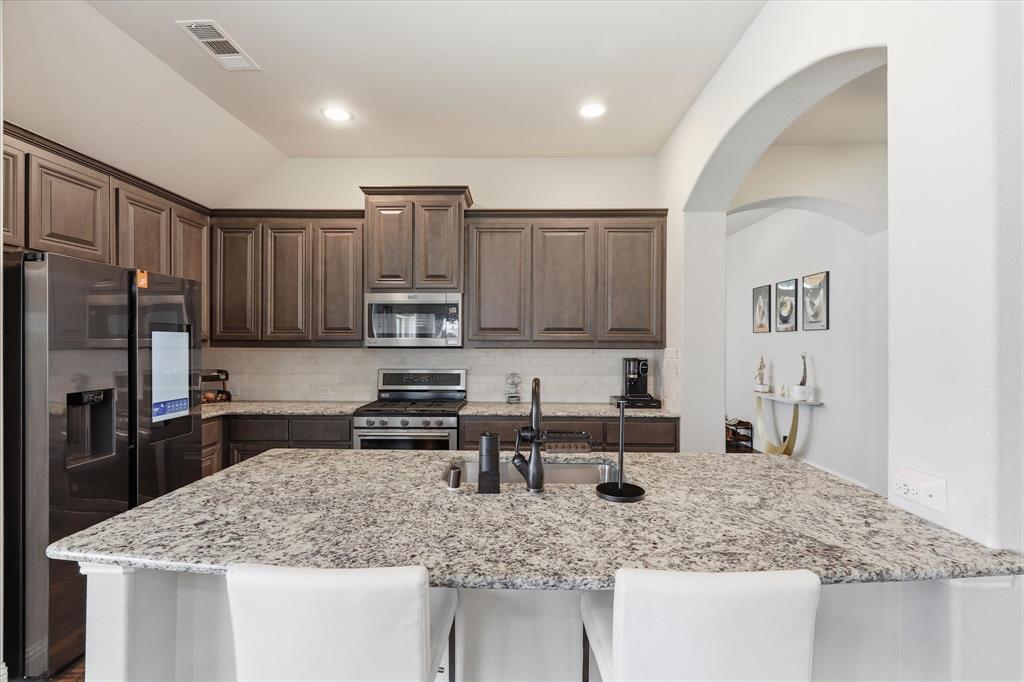 6038 Priory Drive Property Photo 12