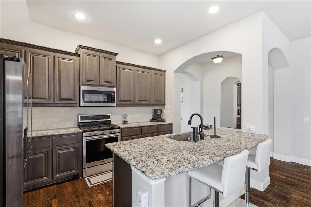 6038 Priory Drive Property Photo 13